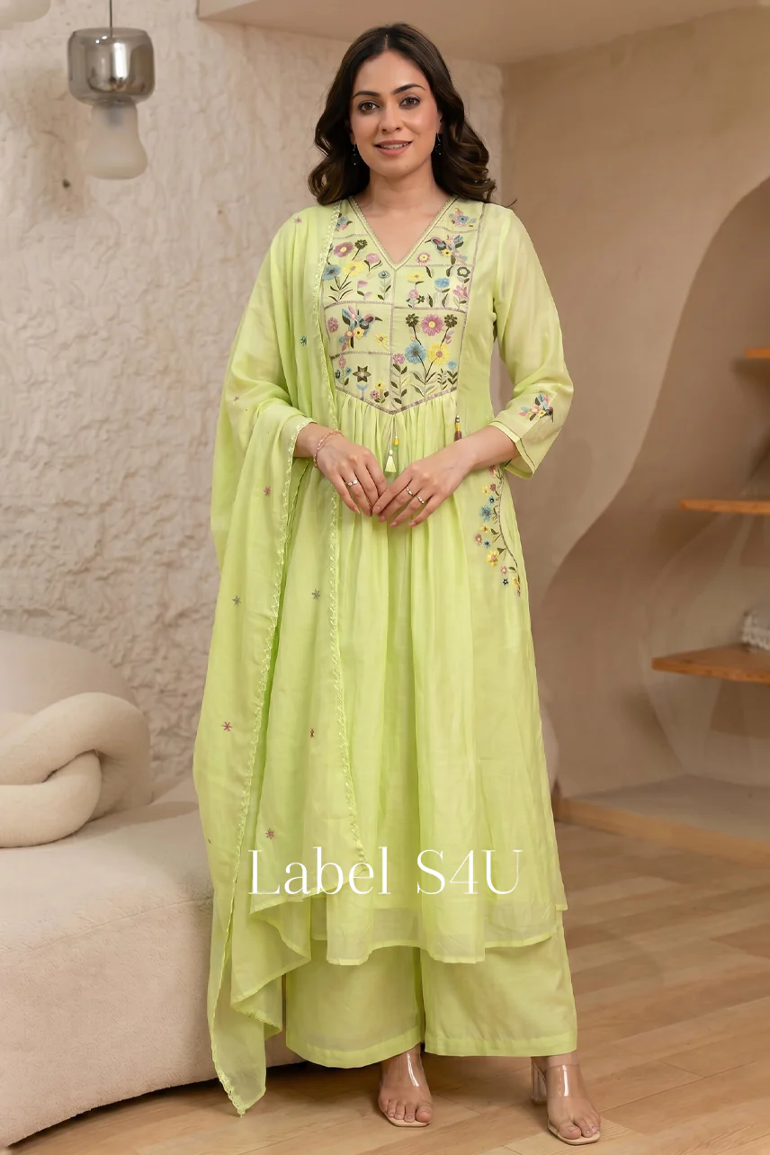 Buy Diwali Dresses For Women At Best Price